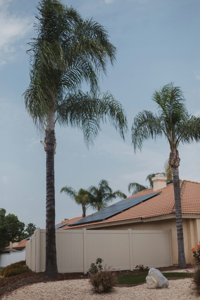 Solar Inverter Types and Benefits: Powering Your Orlando Home